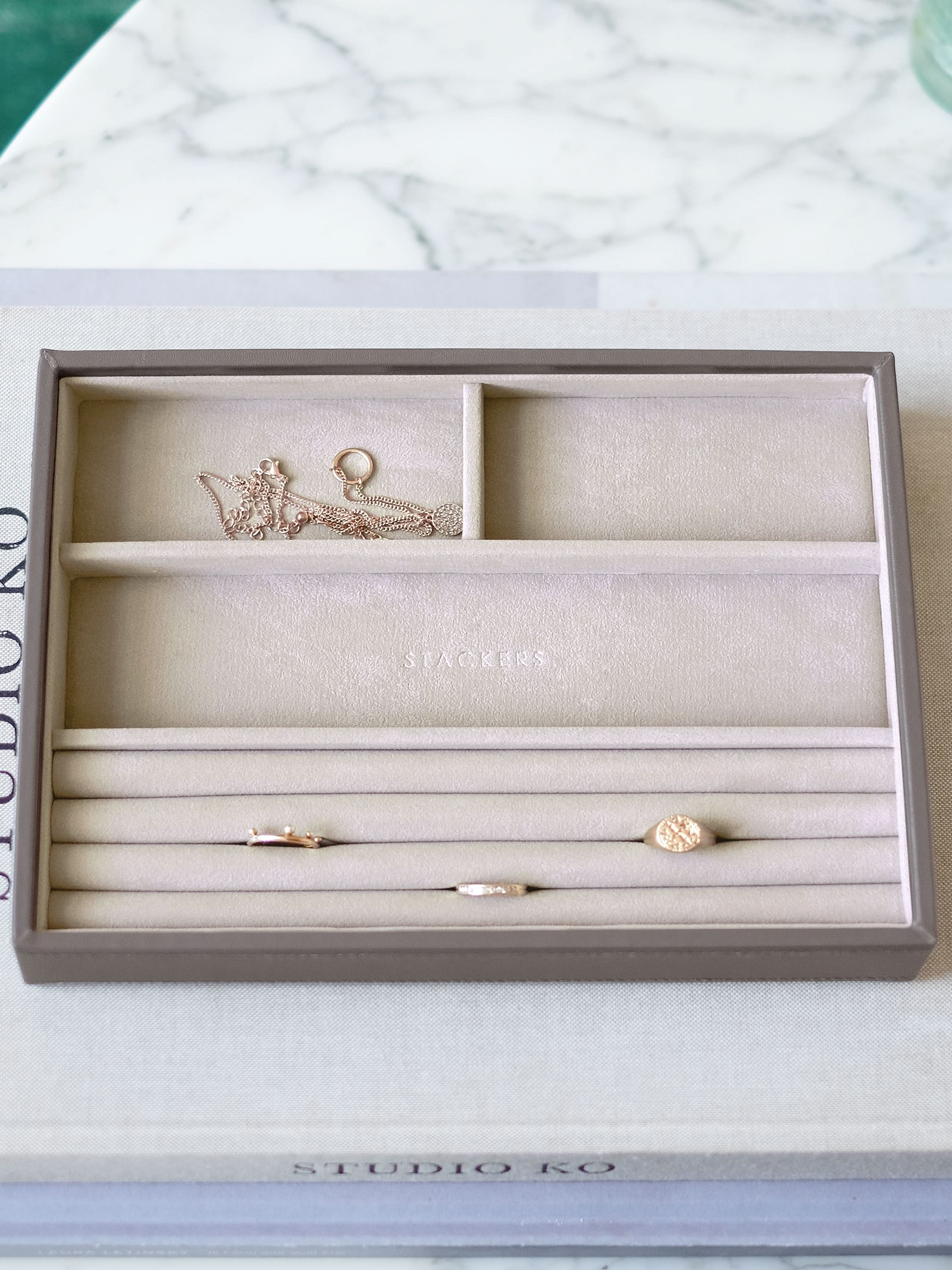 Stackers Ring & Armbandenlaag voor Klassieke Juwelendoos Zachtbruin - Mystackers