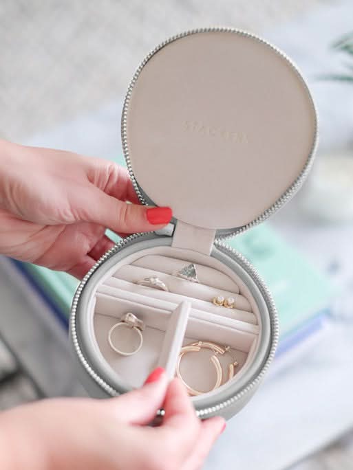 Stackers Ronde Travel Jewellery Box Grijs - Mystackers