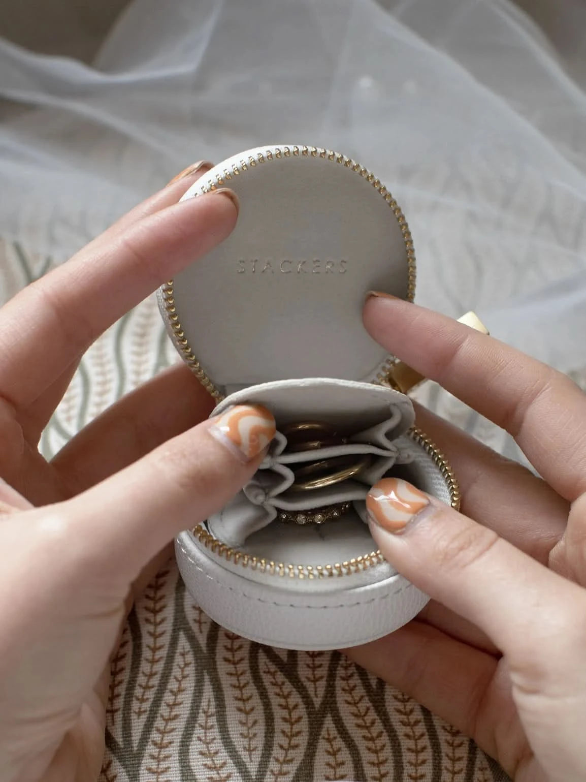 Stackers Oyster Reissieradendoosje Wit - Mystackers