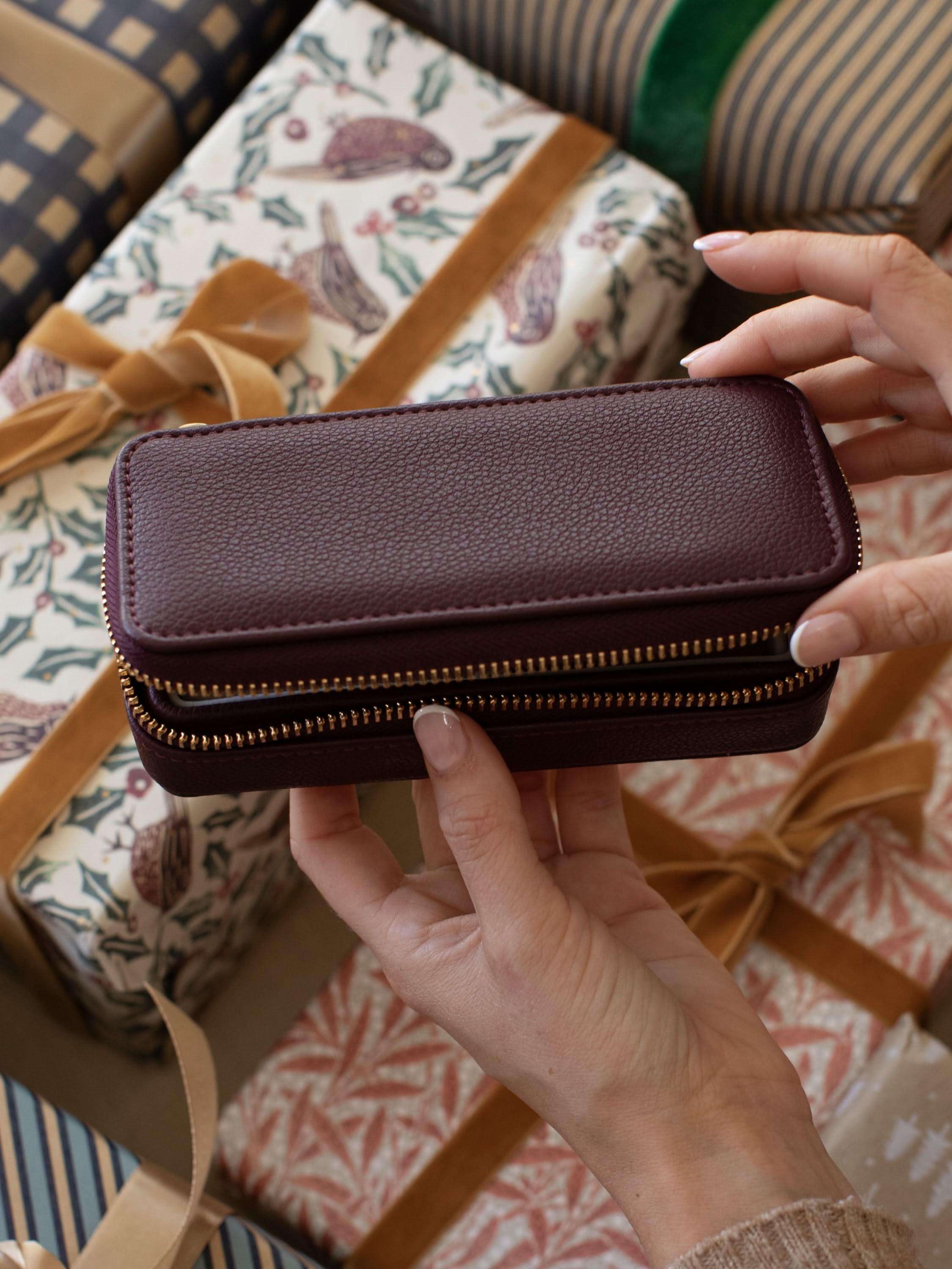 Stackers Medium Travel box Bordeaux