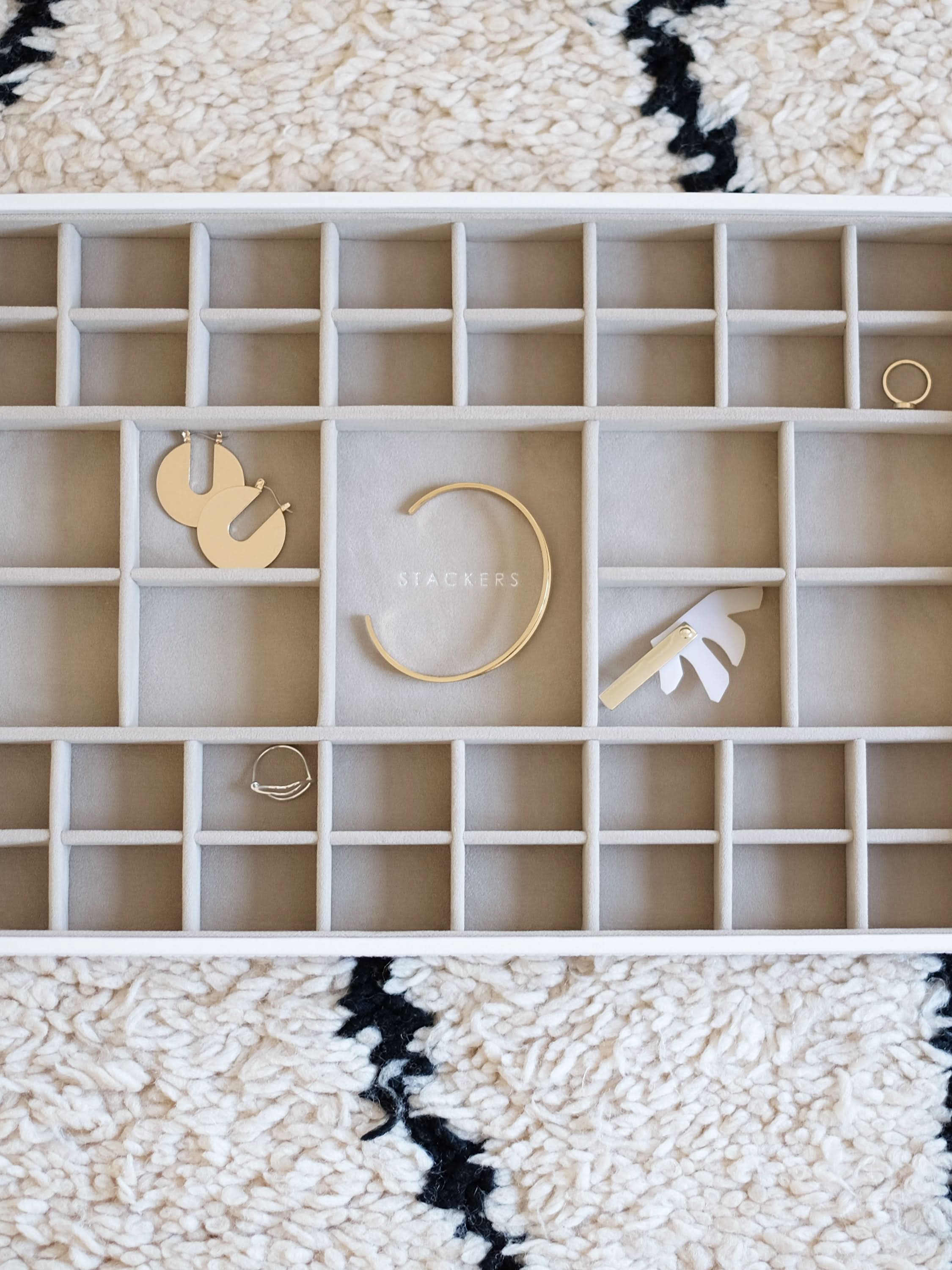 Stackers XL Jewellery Layer White