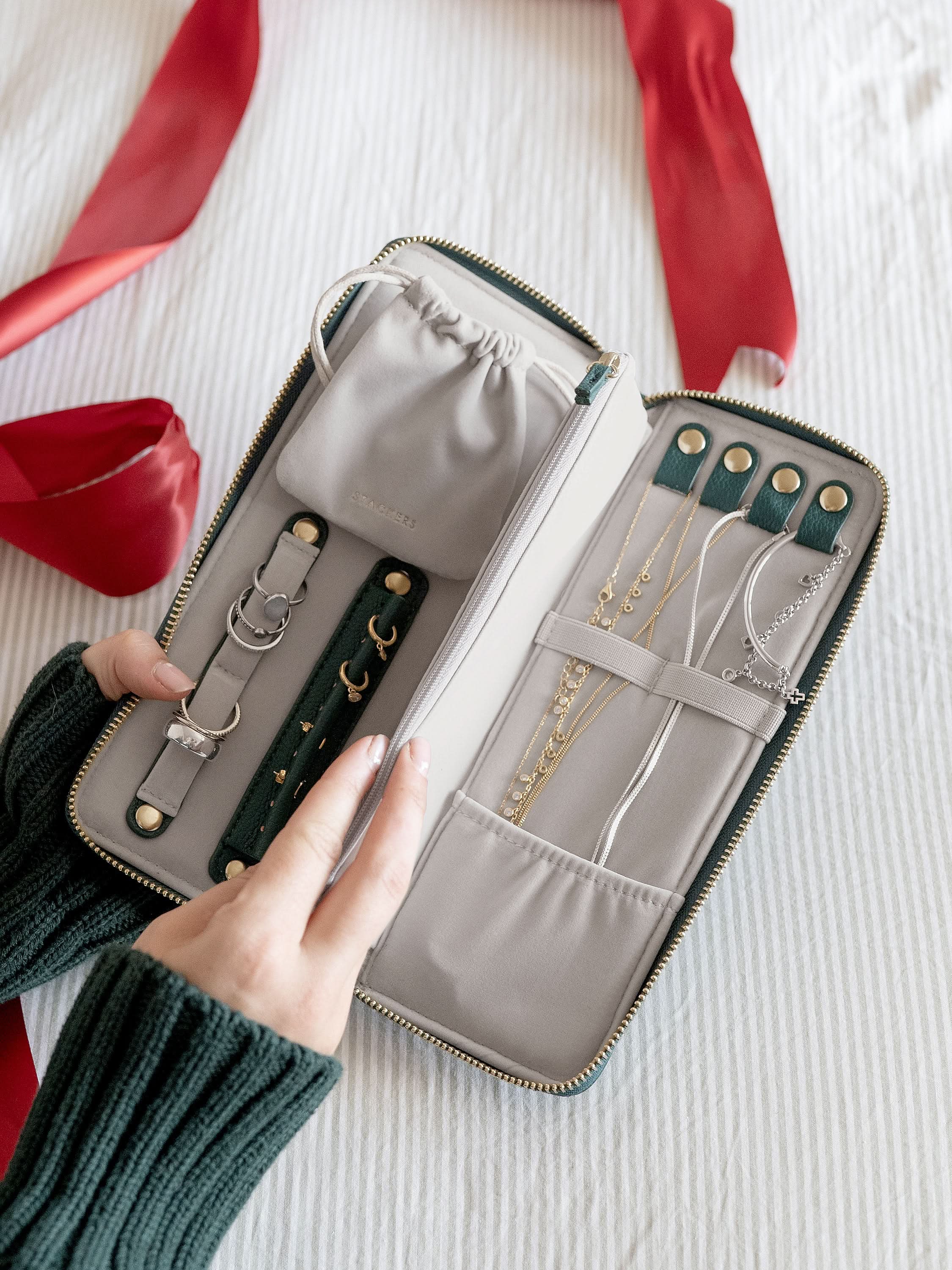 Stackers Jewellery Roll Bosgroen